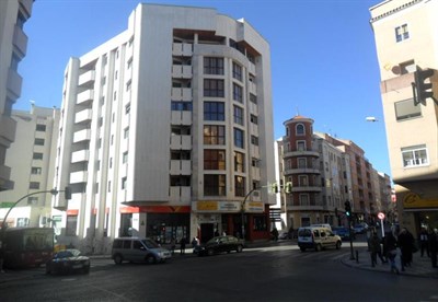 El Servicio de Medio Ambiente lleva a cabo un tratamiento de desratización en la zona centro