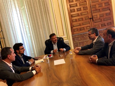 El Ayuntamiento de Cuenca intensificará la limpieza de la ciudad con hasta una docena de baldeos de refuerzo