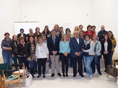 El alcalde recibe a la Federación de Mujeres y Familias del Ámbito Rural 