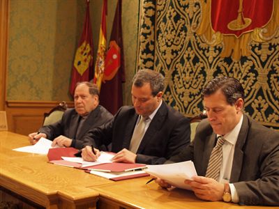 El Ayuntamiento cede el centro del Cristo del Amparo a la parroquia para desarrollar labores asistenciales