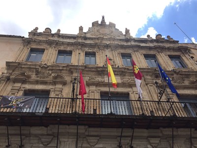 Decreto de declaración de luto oficial por la muerte de Andrés Moya López