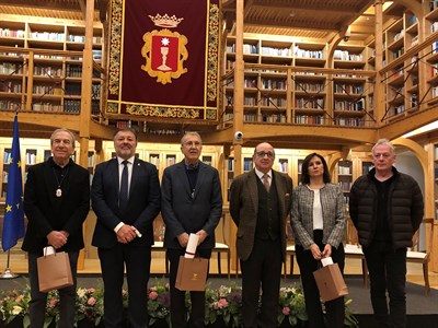 Perales, Yturralde, Antonio Pérez, José Ramón Izquierdo y Teresa Marín, protagonistas en la entrega de medallas como Hijos Predilectos y Adoptivos