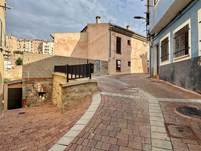 El Ayuntamiento de Cuenca finaliza la segunda fase de la remodelación de la calle Almendros, en Tiradores Bajos