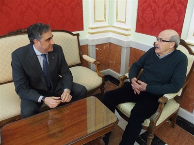 Mariscal se reúne con el centro extremeño ‘Ciudad de Cuenca’ para estudiar formas de colaboración