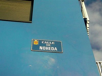 El Ayuntamiento instalará esta semana las placas con nombres de calles que estaban pendientes