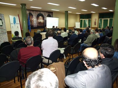 Representantes de los colegios profesionales conocen el proyecto del Ayuntamiento para urbanizar los terrenos de ADIF y conectar el centro con la estación del AVE