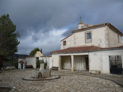 El Consorcio de la Ciudad de Cuenca comienza la rehabilitación de las cubiertas de la Ermita - Cementerio de San Isidro