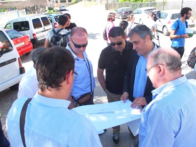 El Ayuntamiento mejorará la accesibilidad a la pasarela peatonal sobre el río Júcar y urbanizará la calle Presa Cerdán