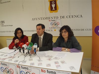 El Área de Intervención Social y el Instituto Municipal de Deportes se coordinan para concienciar a la población de los riesgos del tabaco