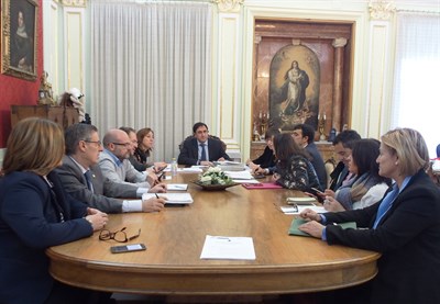La Junta de Gobierno Local adjudica el servicio de mantenimiento de parques a ‘Cauler S.L.’ 