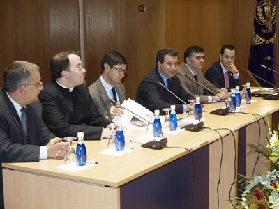 El alcalde participa en el acto de inauguración del III Congreso de Hermandades de la Virgen de las Angustias