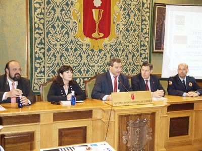 La Unidad de Acción Social de la Policía Local promueve unas jornadas sobre intervención en emergencias