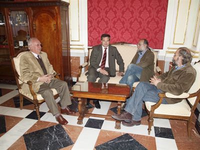 El alcalde recibe al nuevo presidente de la RACAL