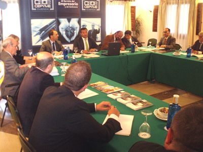 El alcalde dio a conocer al Comité Ejecutivo de CEOE-CEPYME los 17 proyectos que el Ayuntamiento acometerá con los Fondos de Inversión