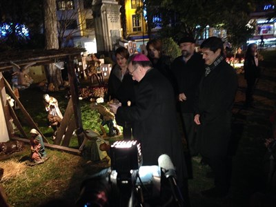 Inaugurado el Belén de la Plaza de la Hispanidad con todas sus figuras restauradas 