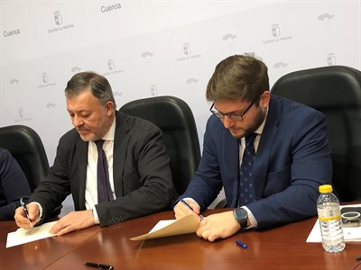 Dolz aplaude la puesta en marcha de nuevos servicios de autobús para conectar Cuenca con Utiel, con Aranjuez y con Tarancón