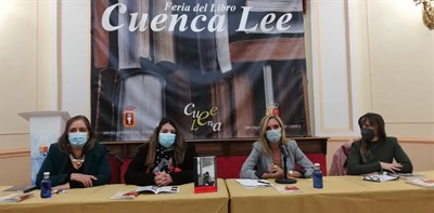 Marta Robles reflexiona sobre prostitución, trata y racismo en su encuentro con lectoras 