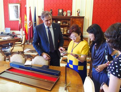 Mariscal aboga por potenciar Cuenca como foco de atracción del turismo idiomático   