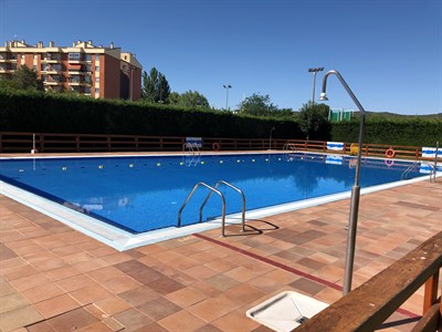 Las piscinas de verano del Luis Ocaña y de Tiradores abren este lunes 1 de julio y hasta el 31 de agosto con un horario de 11:00 a 20:00 horas