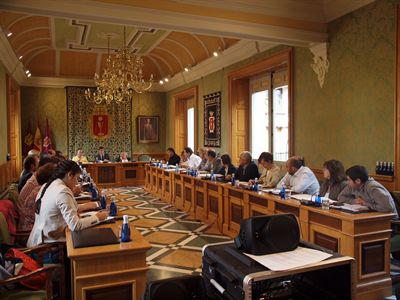 El Ayuntamiento cifra la deuda con la empresa de transportes en 2.037.529 euros