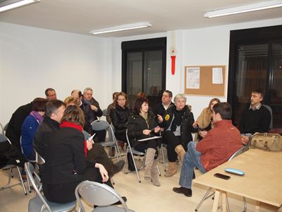 El alcalde se reúne con los vecinos de Las Cañadillas