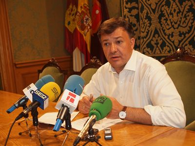 LA JUNTA DE GOBIERNO LOCAL APRUEBA LA CONTRATACIÓN DE LAS CARROZAS DE SAN JULIÁN CON UN AHORRO DE 10.000 EUROS