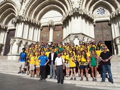 Mariscal recibe y anima a repetir la visita a la capital conquense a los noventa jóvenes expedicionarios de la Ruta INTI