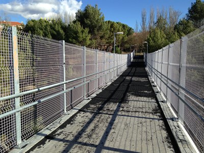 El Ayuntamiento y ACCIONA repararán la Pasarela del Júcar este verano