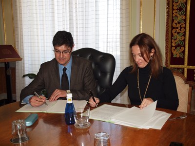 El Ayuntamiento y Banco CCM colaboran para facilitar el pago de los recibos de los ciudadanos