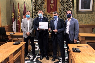 SEGITTUR entrega a Cuenca la hoja de ruta para convertirse en Destino Turístico Inteligente