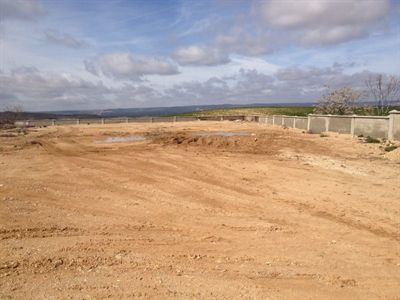 Las intensas lluvias causan algunos problemas en la ampliación del cementerio 