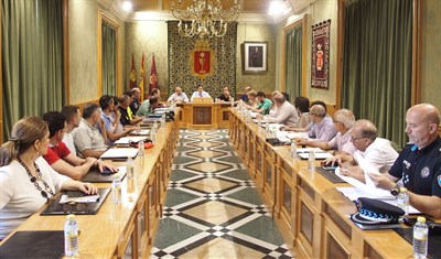 El Ayuntamiento desplegará un dispositivo para garantizar la seguridad ciudadana y controlar la venta ilegal