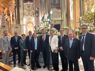 El alcalde Darío Dolz preside institucionalmente la misa en la festividad de la Virgen de la Luz, patrona de Cuenca