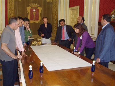 El Colegio de Arquitectos presenta al Ayuntamiento un avance de su modelo de diseño urbano para incorporarlo a todos los proyectos que se acometan en la capital