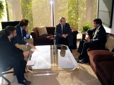 El alcalde se reúne con responsables del Ministerio de Cultura para solicitarles que medien con Icomos en el proyecto de remontes mecánicos