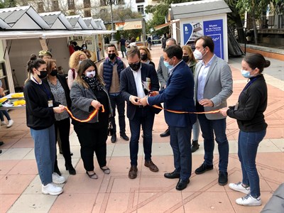 El pregón de Javier Sierra apela a los lectores para que se conviertan en “apóstoles de los libros” frente a las pantallas