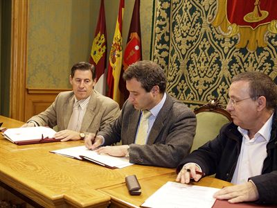 El Ayuntamiento y Aspadec colaboran en el mantenimiento de los parques y jardines de Cuenca