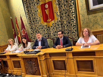 La Plaza Mayor se convertirá en el patio de butacas del Teatro Real con la llegada de ‘La Carroza del Real’ el 15 de junio