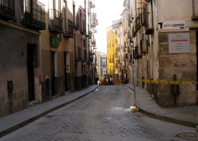 Normalidad en el primer día del corte de tráfico por las obras de la calle Alfonso VIII