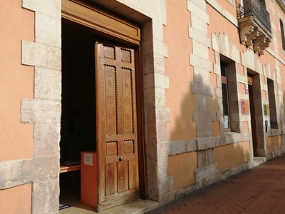 Las bibliotecas municipales mantienen el préstamo con cita previa y sin acceder al interior