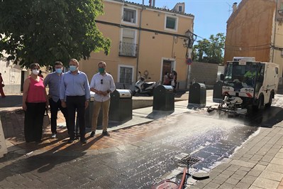 Continúa la limpieza integral barrio a barrio con medios adicionales: doce trabajadores más y máquinas específicas