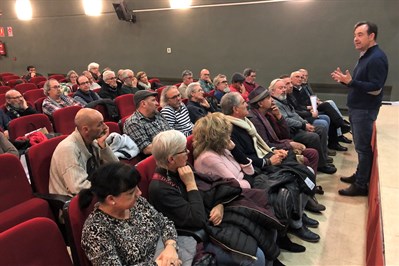 El Ayuntamiento de Cuenca inicia con los artistas plásticos locales la puesta en marcha de un Paseo del Arte