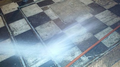 EL AYUNTAMIENTO REFUERZA LA LIMPIEZA DE CALLES COMO LA DE RAMÓN Y CAJAL