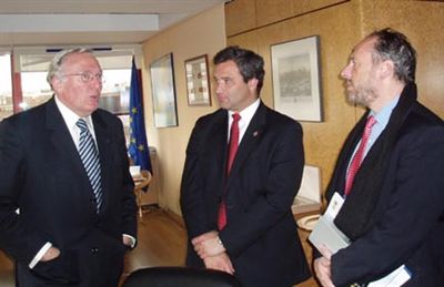 El representante de la CE en España conoció los proyectos "Cuatro Estaciones" y "Urban"