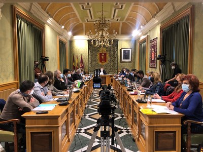 El Pleno aprueba definitivamente la modificación de las ordenanzas reguladoras del IBI y el impuesto de vehículos