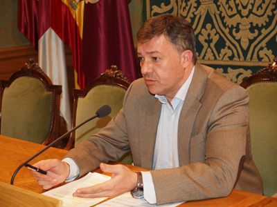 El Ayuntamiento busca soluciones para reestablecer los servicios que la Junta ha dejado de financiar