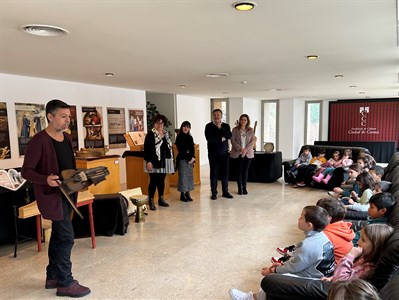 El Teatro Auditorio ‘José Luis Perales’ acoge hasta el sábado 20 de enero la exposición ‘Las Edades de la Música’