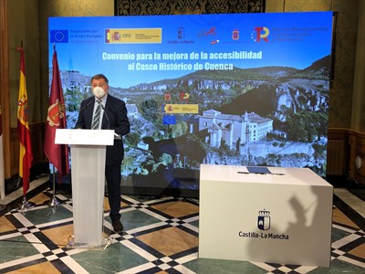 Dolz muestra su satisfacción ante la licitación por el Gobierno regional de la redacción del proyecto para la mejora de la accesibilidad al Casco