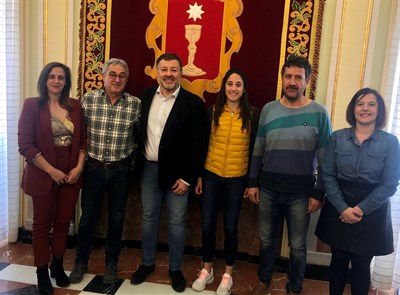 Ayuntamiento felicita a Manolo y Mónica Plaza por finalizar el Dakar 2020