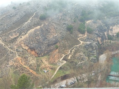 Comienzan las obras para el acondicionamiento e iluminación del sendero de San Julián, que implican el corte de su acceso